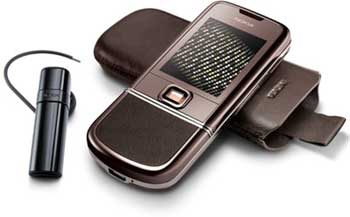 Viên-ngọc-bích-Nokia-8800-Sapphire-Arte