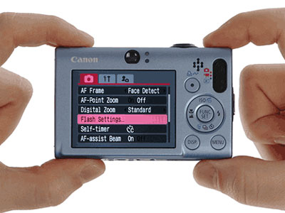 Sành-điệu-với-máy-ảnh-Canon-IXUS-80-IS