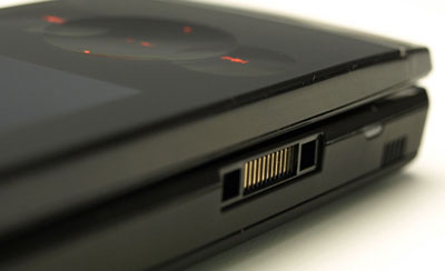 Walkman-gập-bộ-nhớ-'khủng'-của-Sony-Ericsson