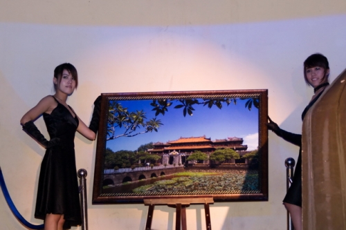 Samsung-ra-mắt-điện-thoại-INNOV8-với-kỉ-lục-Guiness-Việt-Nam Samsung-ra-mắt-điện-thoại-INNOV8-với-kỉ-lục-Guiness-Việt-Nam