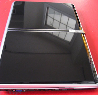 Laptop-chuyên-giải-trí-Gateway