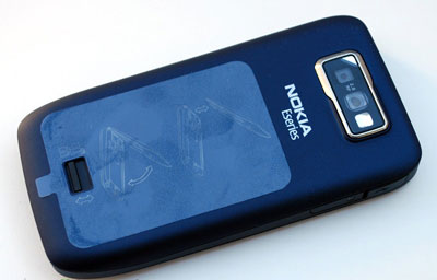 Nokia-E63-dế-doanh-nhân-vừa-đựơc-bán-tại-TGDD