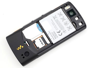 'Đập-hộp'-điện-thoại-Walkman-5-'chấm' 'Đập-hộp'-điện-thoại-Walkman-5-'chấm'