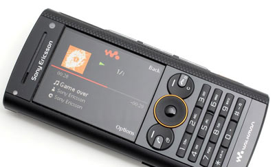 'Đập-hộp'-điện-thoại-Walkman-5-'chấm' 'Đập-hộp'-điện-thoại-Walkman-5-'chấm'