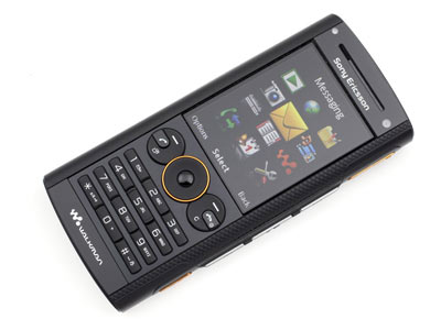 'Đập-hộp'-điện-thoại-Walkman-5-'chấm' 'Đập-hộp'-điện-thoại-Walkman-5-'chấm'