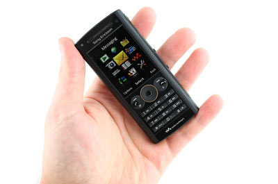 'Đập-hộp'-điện-thoại-Walkman-5-'chấm' 'Đập-hộp'-điện-thoại-Walkman-5-'chấm'