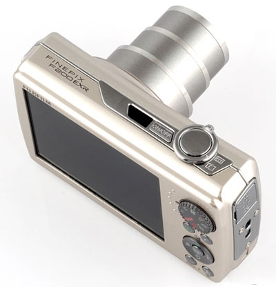 Tổng-quan-về-Fujifilm-FinePix-F200EXR Tổng-quan-về-Fujifilm-FinePix-F200EXR