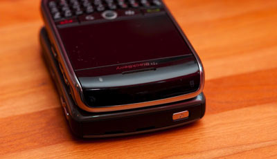 'Đập-hộp'-BlackBerry-Curve-8900