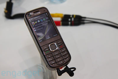 Nokia-6710-Navigator-và-6720-Classic