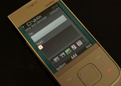 'Huy-hiệu'-Nokia-5330-XpressMusic