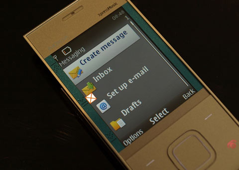 'Huy-hiệu'-Nokia-5330-XpressMusic