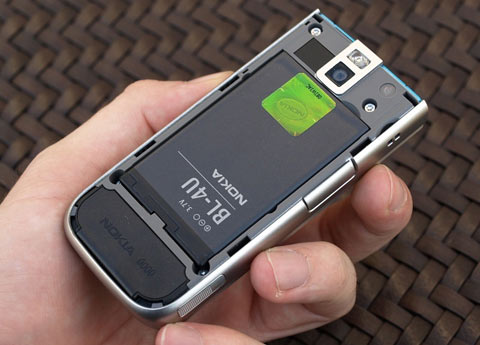 'Huy-hiệu'-Nokia-5330-XpressMusic