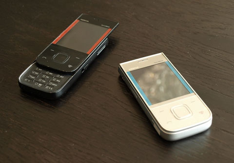 'Huy-hiệu'-Nokia-5330-XpressMusic