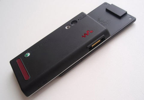 'Đập-hộp'-Sony-Ericsson-W715 'Đập-hộp'-Sony-Ericsson-W715