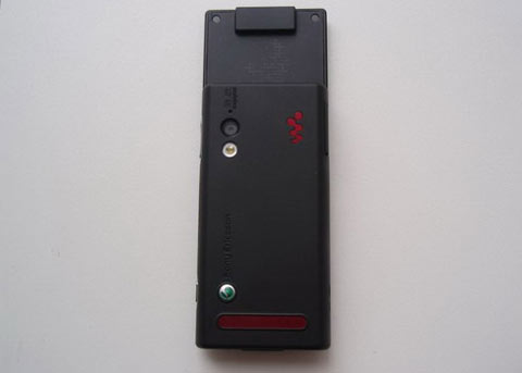 'Đập-hộp'-Sony-Ericsson-W715 'Đập-hộp'-Sony-Ericsson-W715