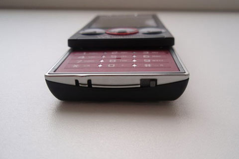 'Đập-hộp'-Sony-Ericsson-W715 'Đập-hộp'-Sony-Ericsson-W715