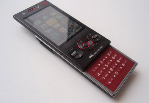 'Đập-hộp'-Sony-Ericsson-W715 'Đập-hộp'-Sony-Ericsson-W715