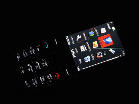 'Đập-hộp'-di-động-chơi-nhạc-Nokia-giá-rẻ