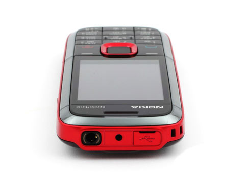 'Đập-hộp'-di-động-chơi-nhạc-Nokia-giá-rẻ