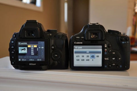 Canon-EOS-500D-và-Nikon-D5000