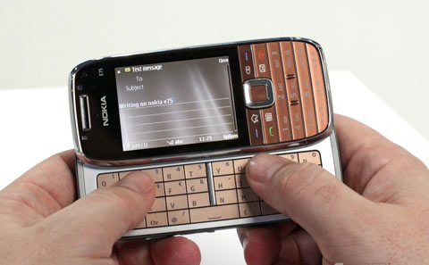 Máy-tính-bỏ-túi-Nokia-E75 Máy-tính-bỏ-túi-Nokia-E75