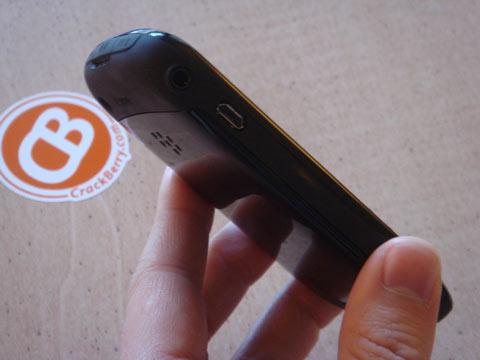 BlackBerry-8520---một-chiếc-Curve-giá-rẻ