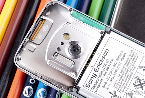 Ngắm-'dế'-Cyber-shot-mới