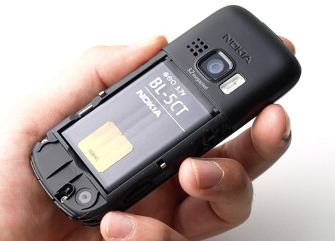 Lướt-web-và-giải-trí-với-Nokia-6303