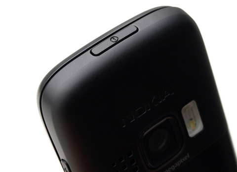 Lướt-web-và-giải-trí-với-Nokia-6303