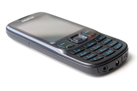 Lướt-web-và-giải-trí-với-Nokia-6303