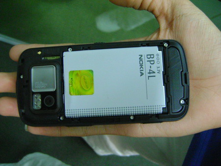 Hình-ảnh-đầu-tiên-của-Nokia-N97-tại-Việt-Nam