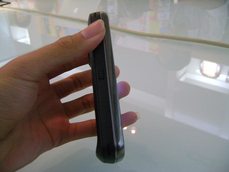 Hình-ảnh-đầu-tiên-của-Nokia-N97-tại-Việt-Nam