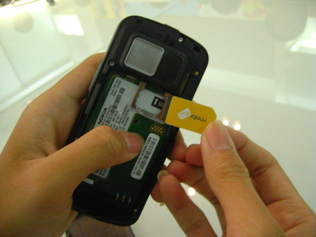 Hình-ảnh-đầu-tiên-của-Nokia-N97-tại-Việt-Nam