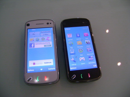 Hình-ảnh-đầu-tiên-của-Nokia-N97-tại-Việt-Nam