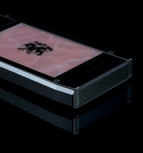 Di-động-Mobiado-giống-Nokia-E71