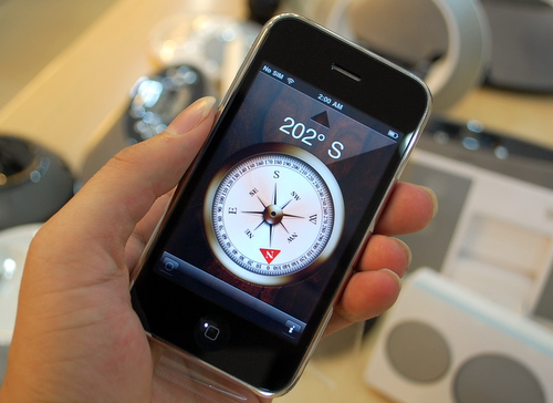 Cận-cảnh-iPhone-3GS-tại-Việt-Nam