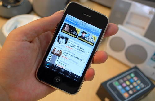 Cận-cảnh-iPhone-3GS-tại-Việt-Nam