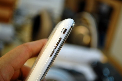 Cận-cảnh-iPhone-3GS-tại-Việt-Nam