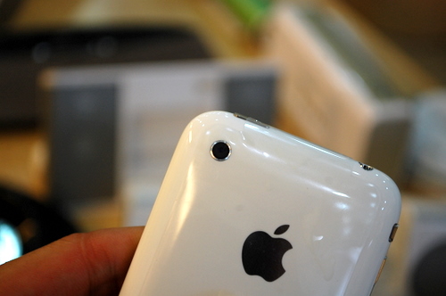 Cận-cảnh-iPhone-3GS-tại-Việt-Nam