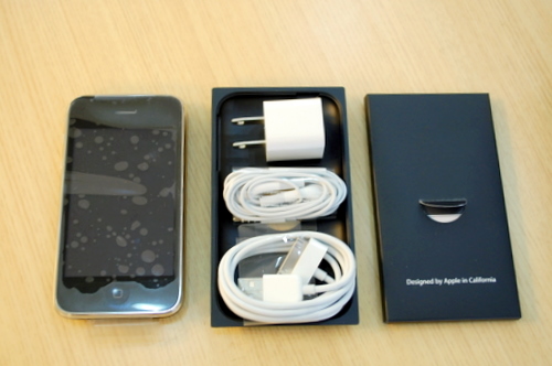 Cận-cảnh-iPhone-3GS-tại-Việt-Nam