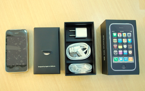 Cận-cảnh-iPhone-3GS-tại-Việt-Nam