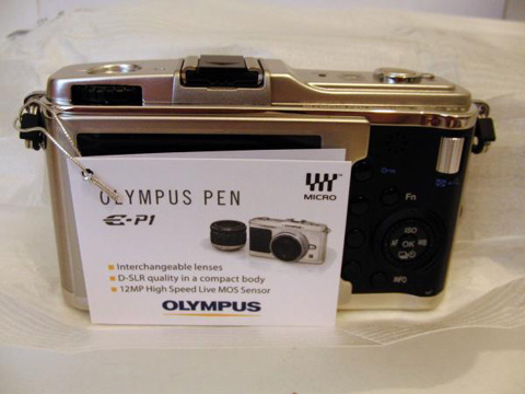 'Đập-hộp'-camera-ống-kính-rời-nhỏ-nhất-thế-giới 'Đập-hộp'-camera-ống-kính-rời-nhỏ-nhất-thế-giới