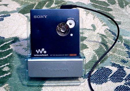 Walkman-kỷ-niệm-sinh-nhật-tuổi-30 Walkman-kỷ-niệm-sinh-nhật-tuổi-30