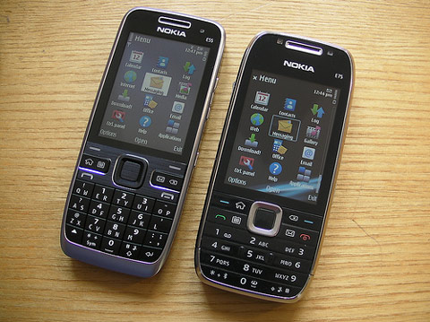 Nokia-E55-và-'anh-em'-E-series