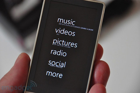 'Đập-hộp'-Zune-HD 'Đập-hộp'-Zune-HD