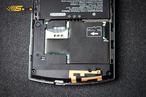 Ngày-mai-PDA-phone-tốc-độ-1GHz-bán-ở-VN