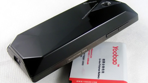 Pin-ĐTDĐ:-phân-biệt-hàng-'nhái'-và-chính-hãng