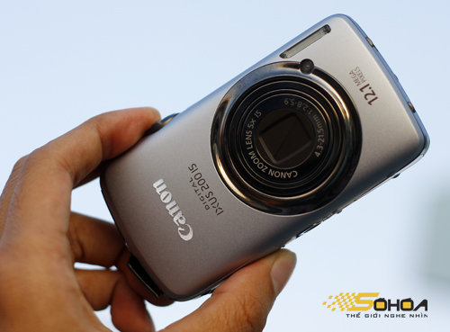 Camera-cảm-ứng-đầu-tiên-của-Canon