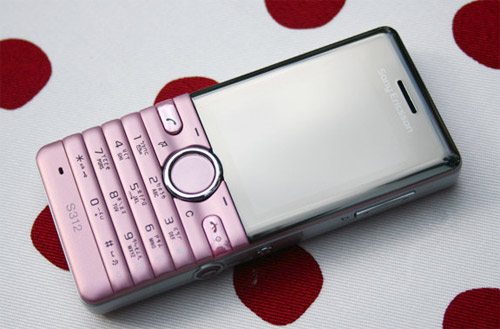 Sony-Ericsson-S312-Sakura-Pink-yêu-kiều