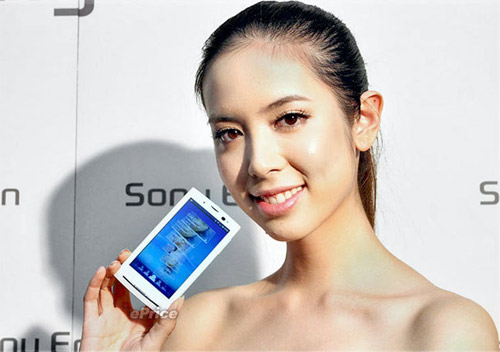 Sony-Ericsson-Xperia-X10:-Dế-Android-khủng-nhất